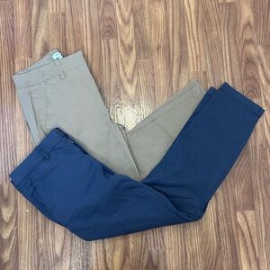 VINCE. Chinos in Tan and Navy